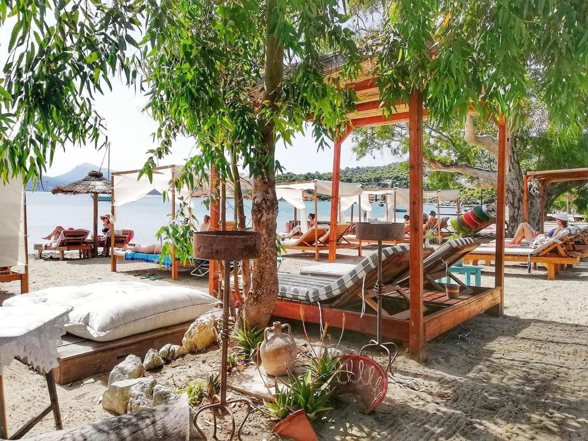 Summer Feel Suites Poros Town Luaran gambar