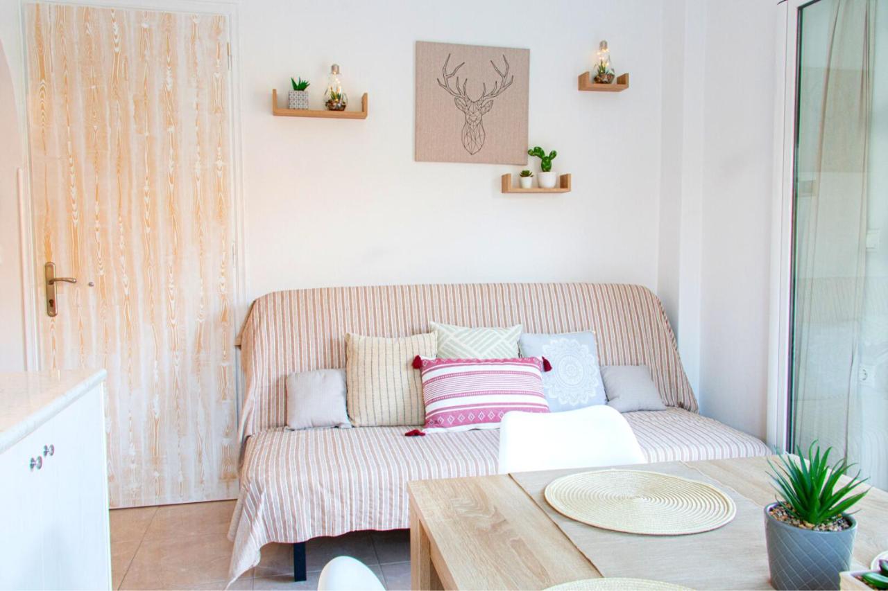 Summer Feel Suites Poros Town Luaran gambar